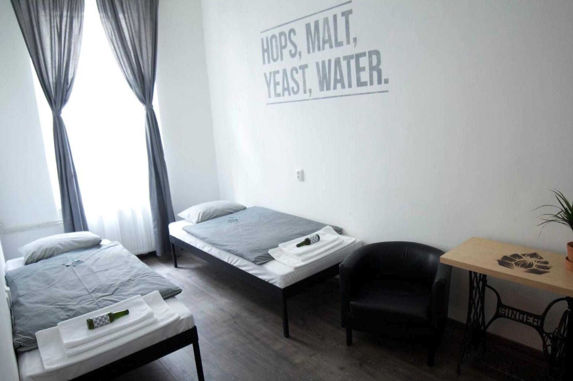 Appartamento Bed'N'Beer Budapest Esterno foto
